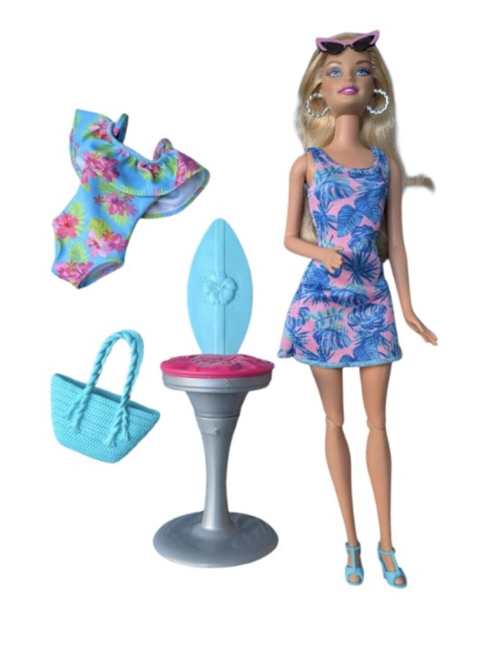 Fashionista Barbie W/ Dress, Swimsuit & Accessories